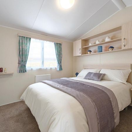 Отель Viewfield Manor Leisure Park Springside Экстерьер фото