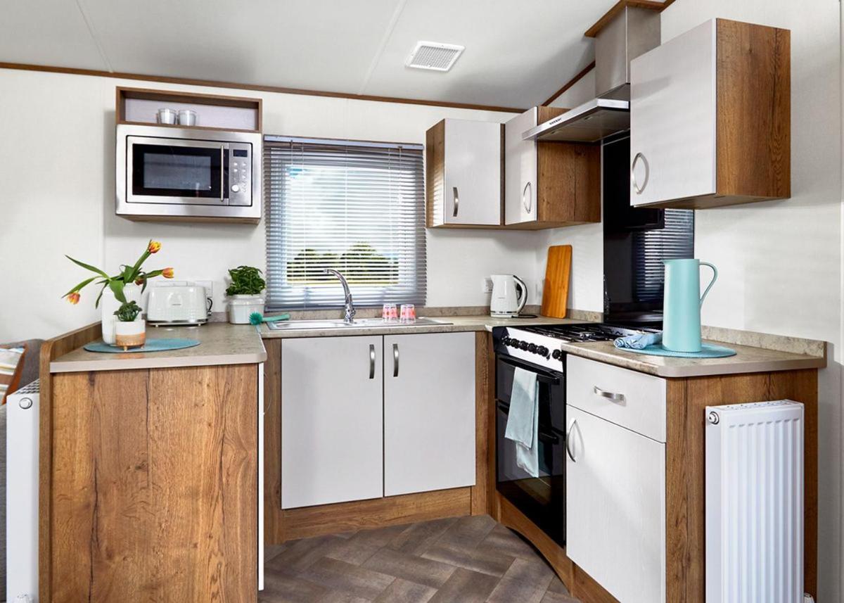 Отель Viewfield Manor Leisure Park Springside Экстерьер фото